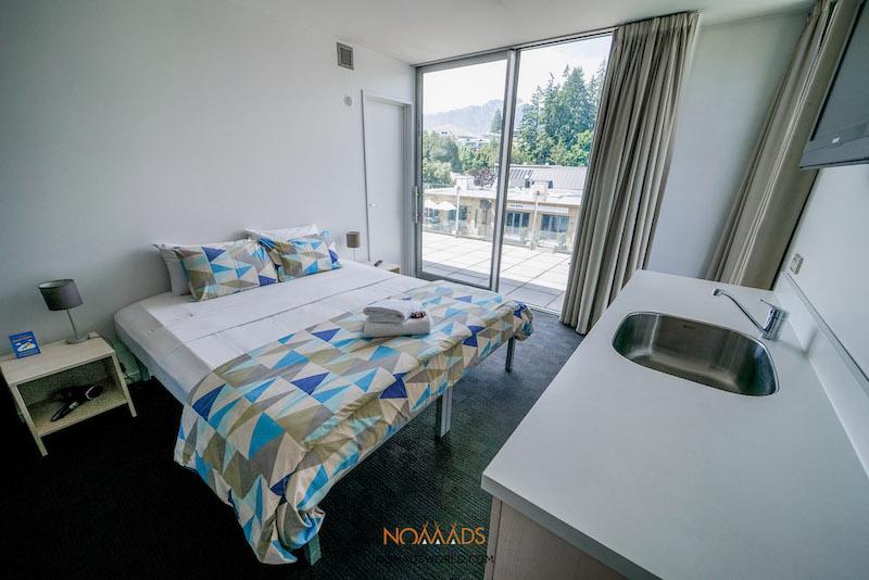 nomads backpackers queenstown