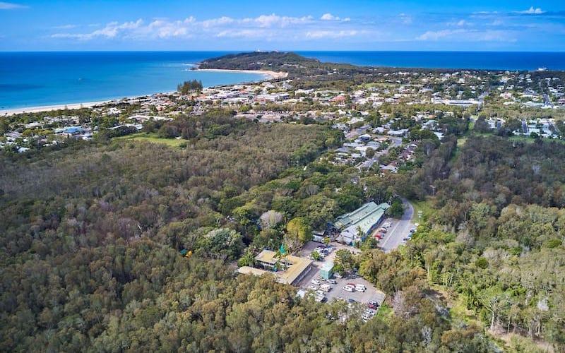 arts factory lodge hostel byron bay