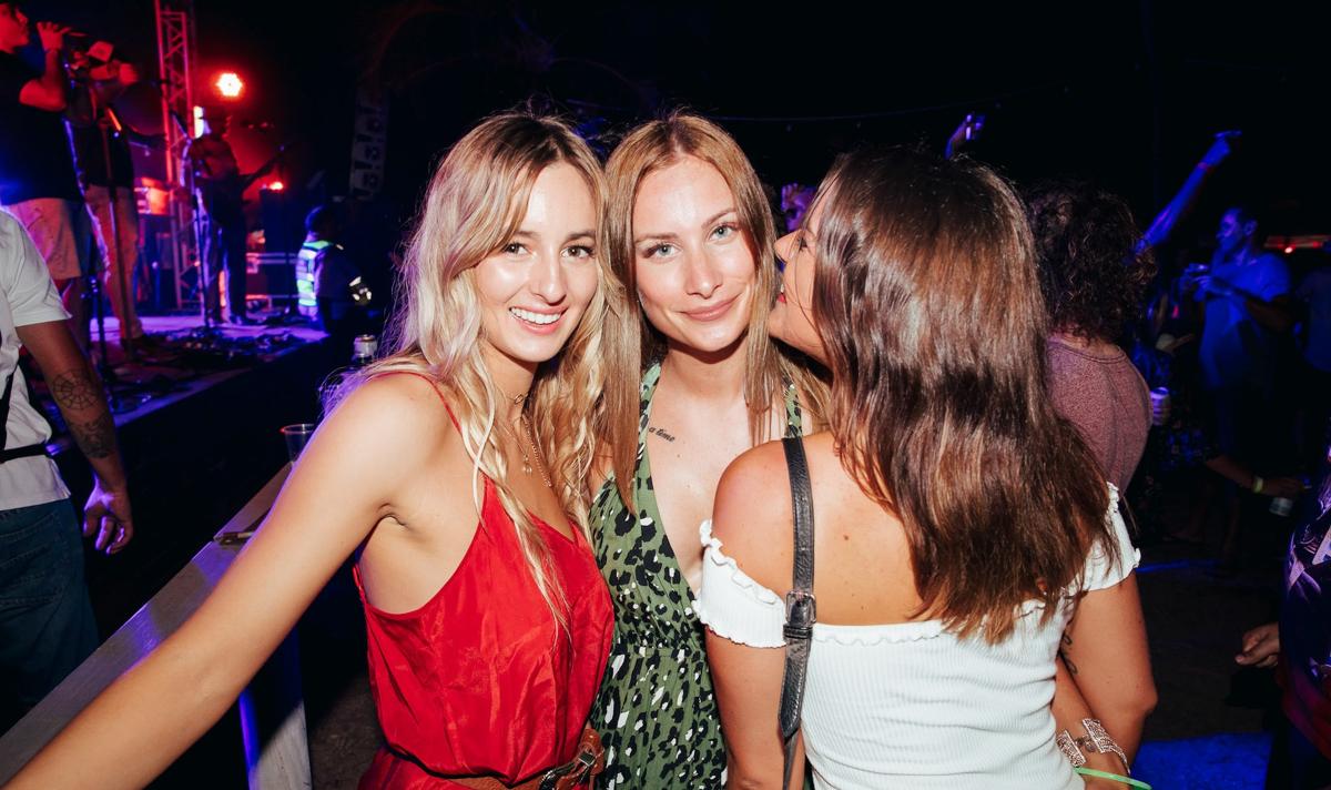 Girls partying on magentic island